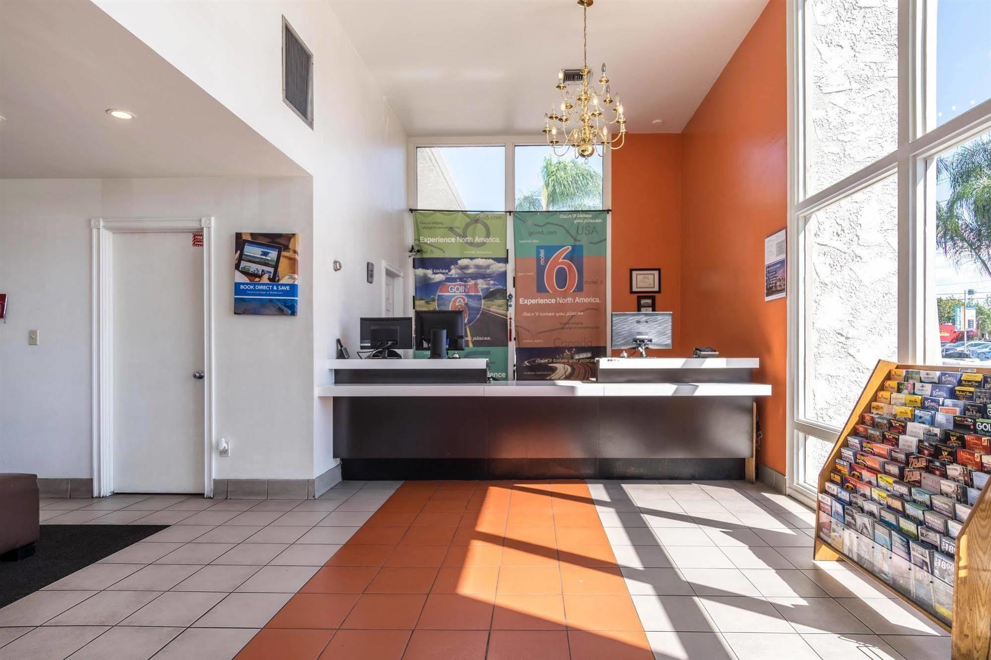 Motel 6-Redlands, Ca ภายนอก รูปภาพ