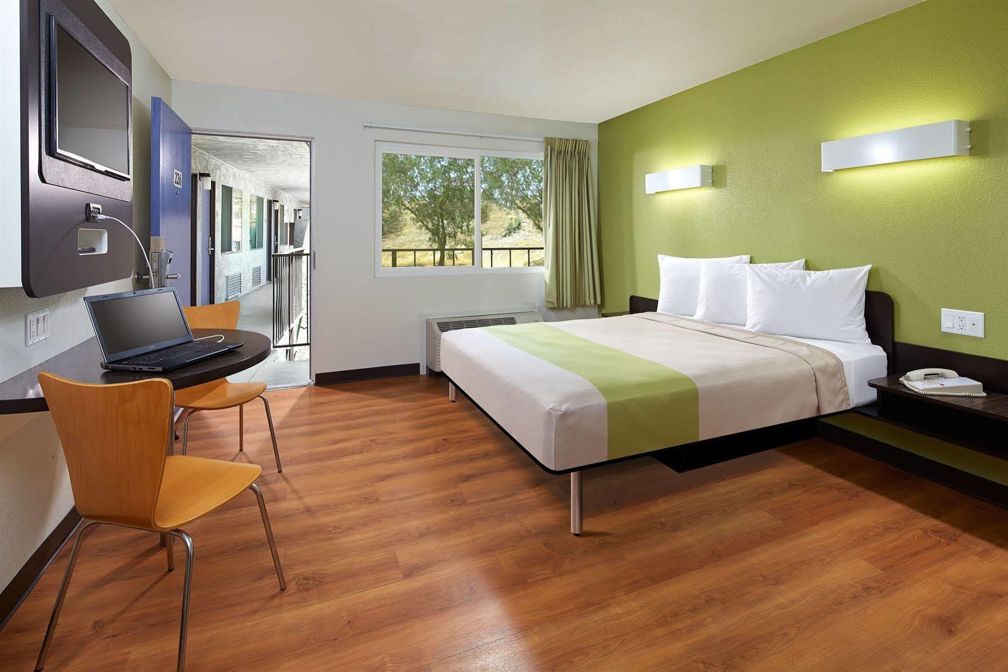 Motel 6-Redlands, Ca ภายนอก รูปภาพ