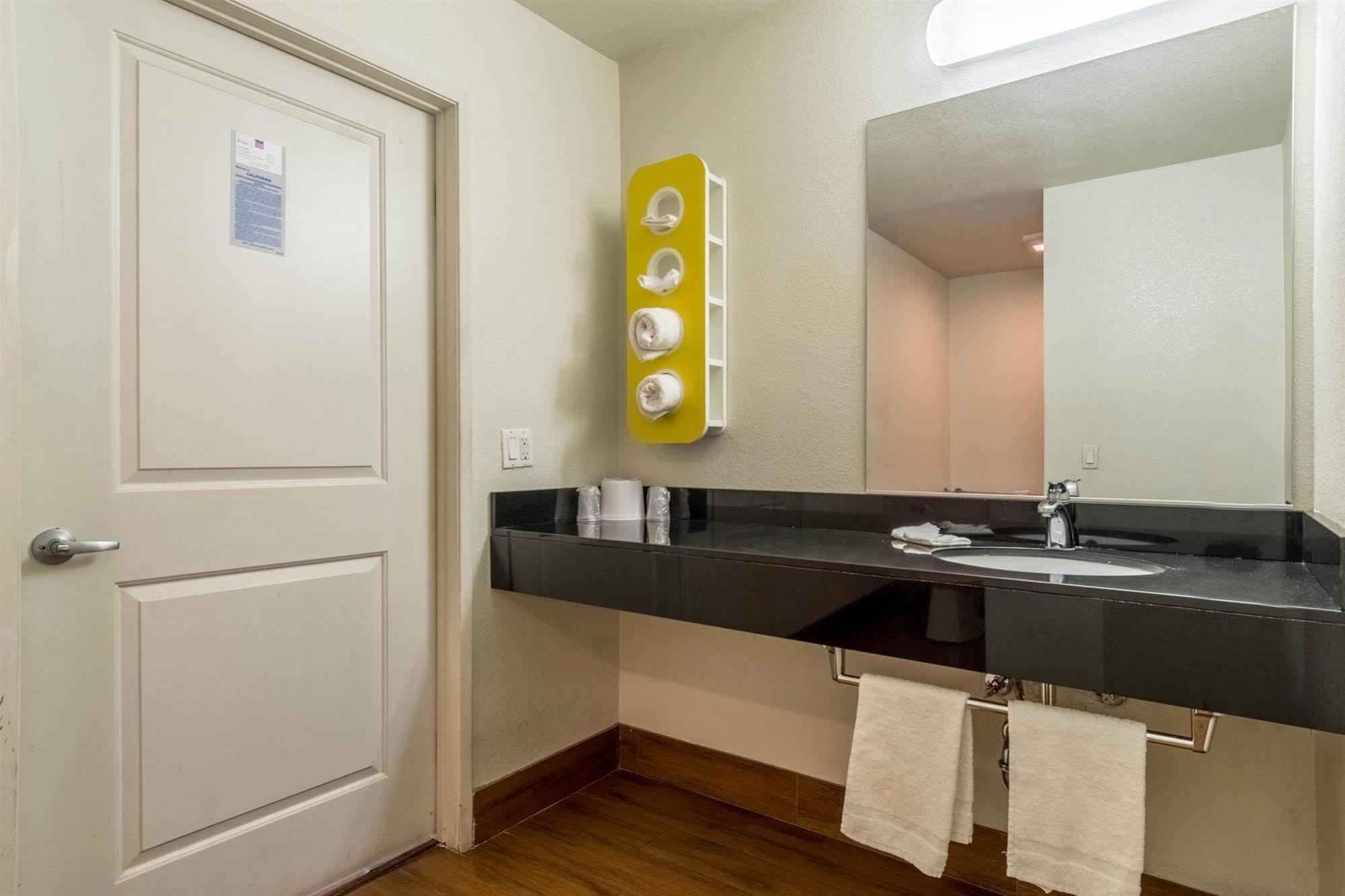 Motel 6-Redlands, Ca ภายนอก รูปภาพ