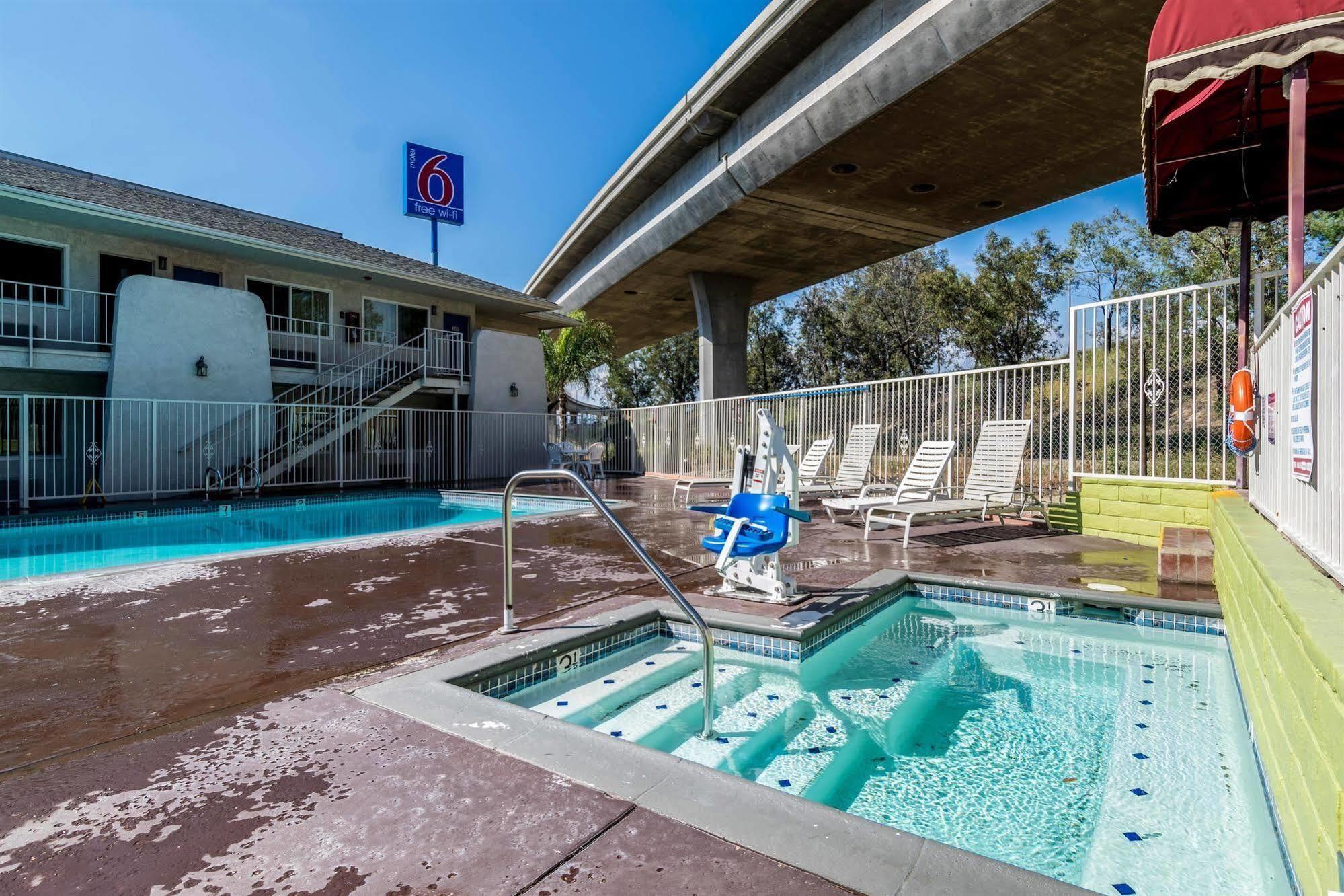 Motel 6-Redlands, Ca ภายนอก รูปภาพ