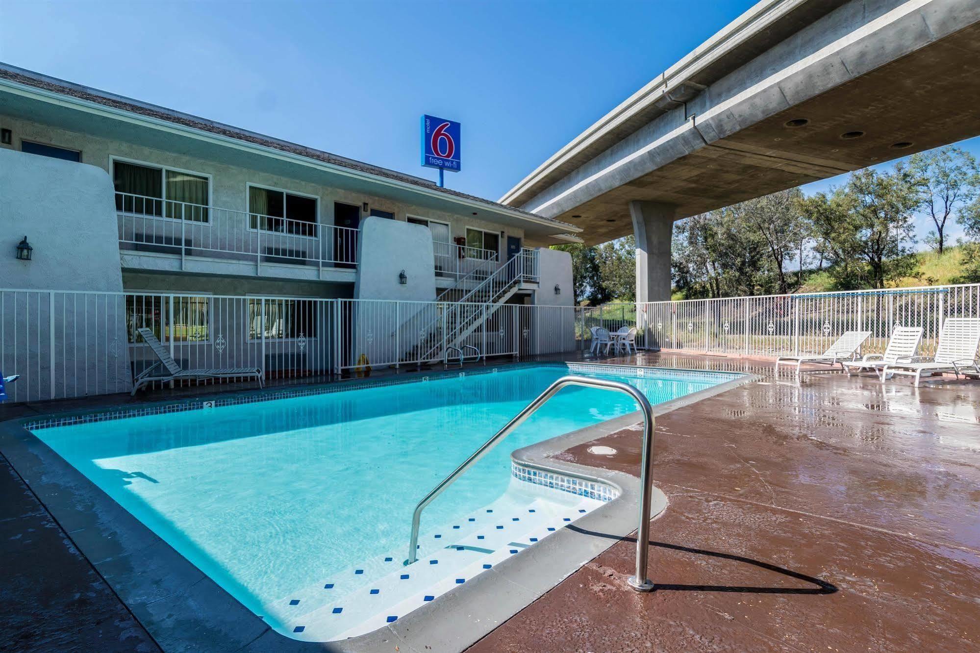 Motel 6-Redlands, Ca ภายนอก รูปภาพ